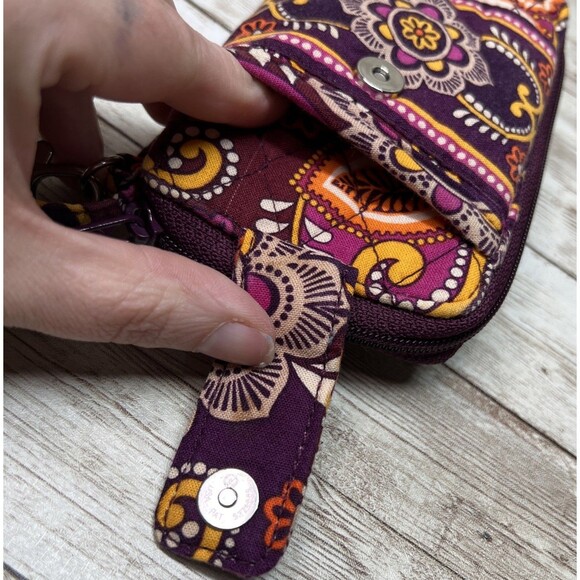 Vera Bradley Carry it All Wristlet RETIRED Safari Sunset Wallet 6" x 3.5" Purple - Picture 3 of 10